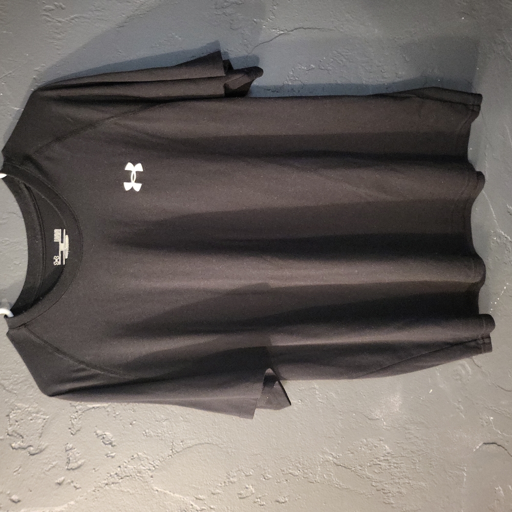 Under Armour large black